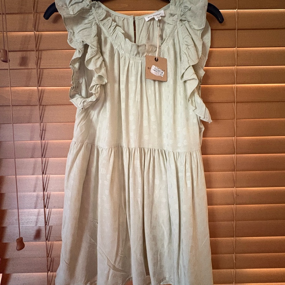 Blu Pepper NWT Mint green Sundress /Flutter Cap Sleeves and Square Neck . Size S